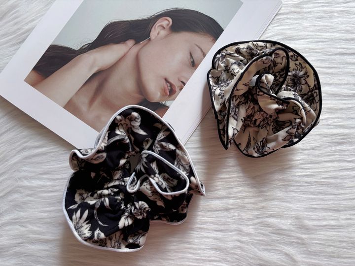 XL floral print scrunchy