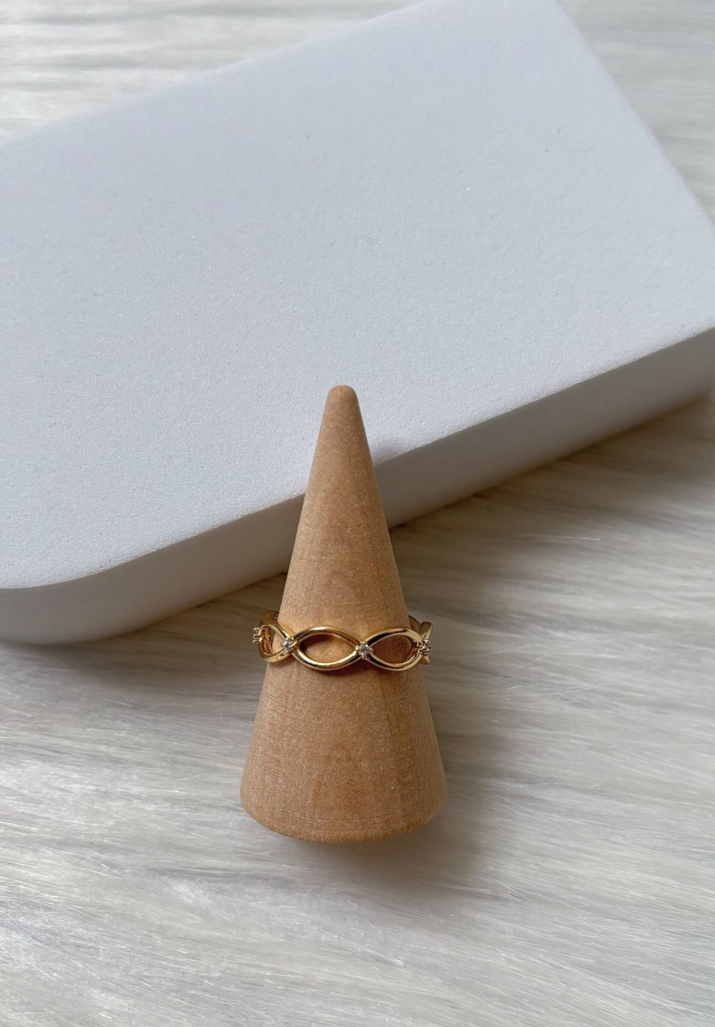 ring 016