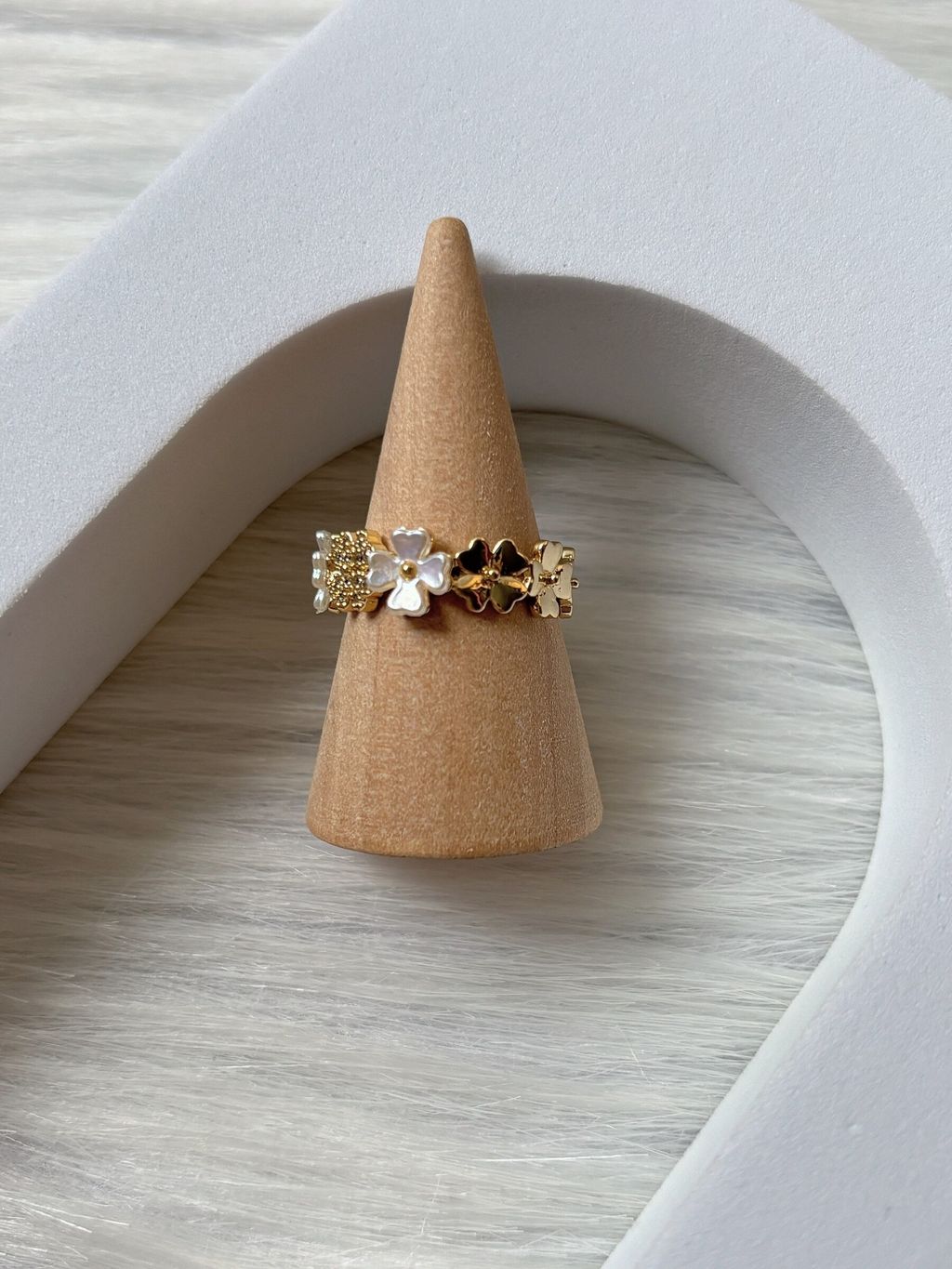 ring 017