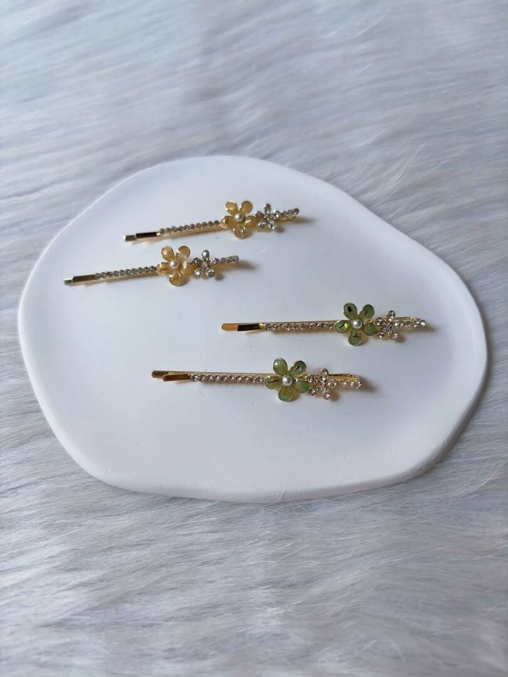 flower theme side clip - Group A