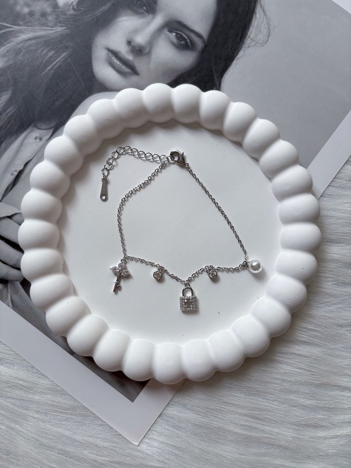 secret charm bracelet