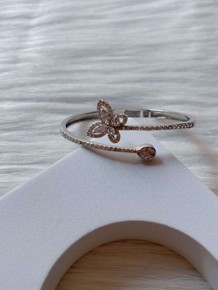 luna flutter stainless steel bangle