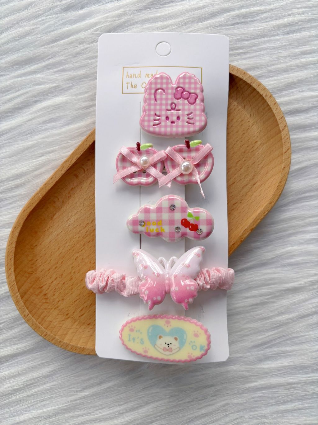 pink theme gift set (4pcs clip & 1pcs scrunchy)