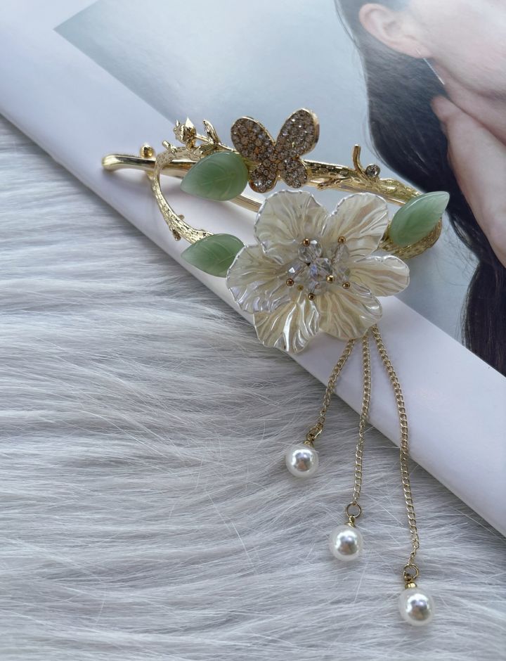 shell flower ponytail clip