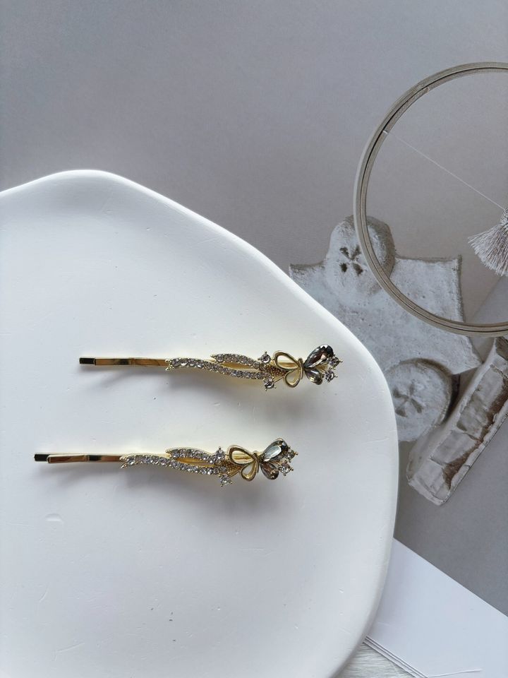 crystal butterfly side clip (1pair)