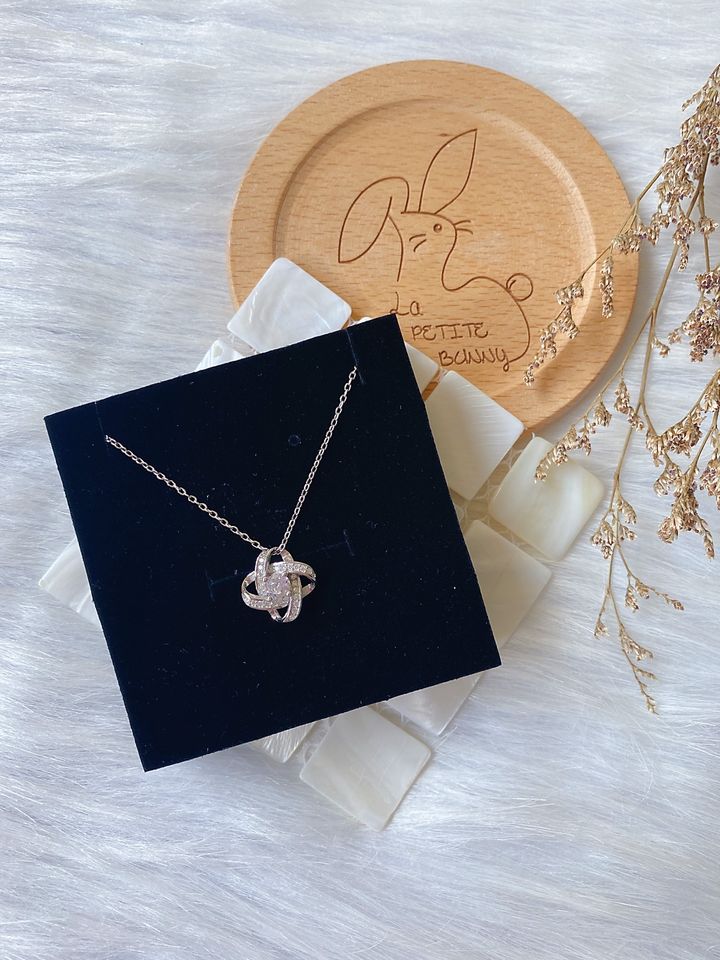 double infinity necklace (S925 & Zirconia stone)