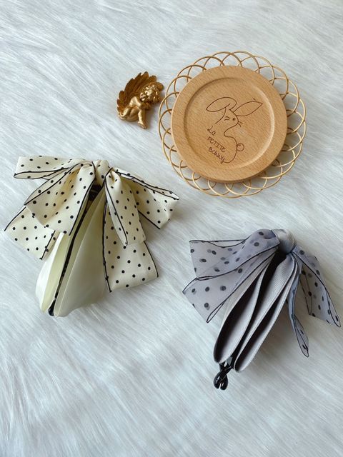 polka dot banana clip 