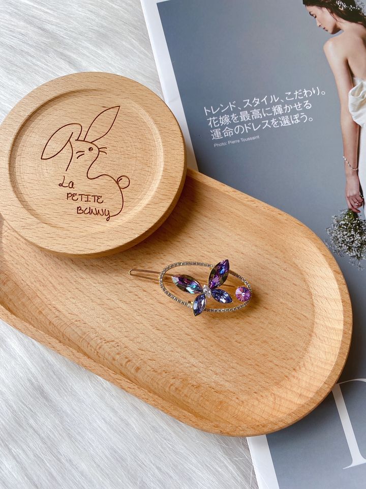 premium swarovski crystal frog clip 