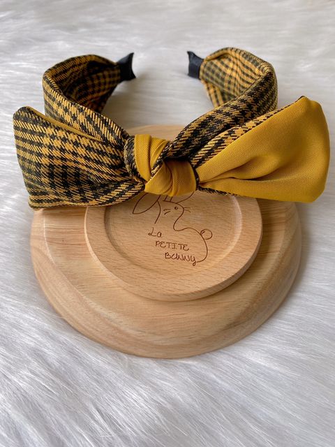 checker print headband
