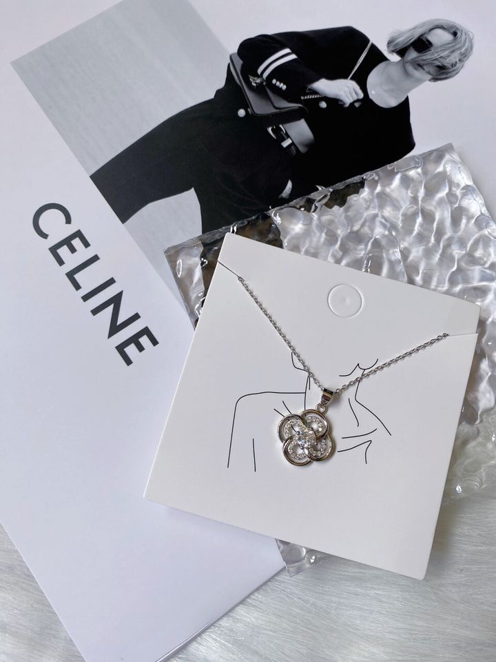 clover necklace (S925 & Zirconia stone)