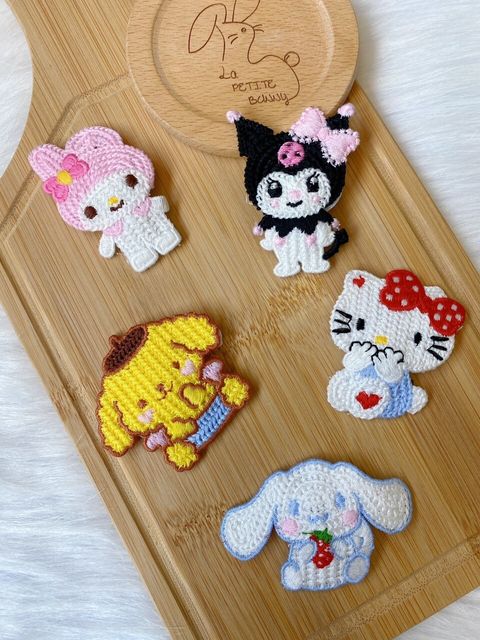 sanrio family crochet bb clip