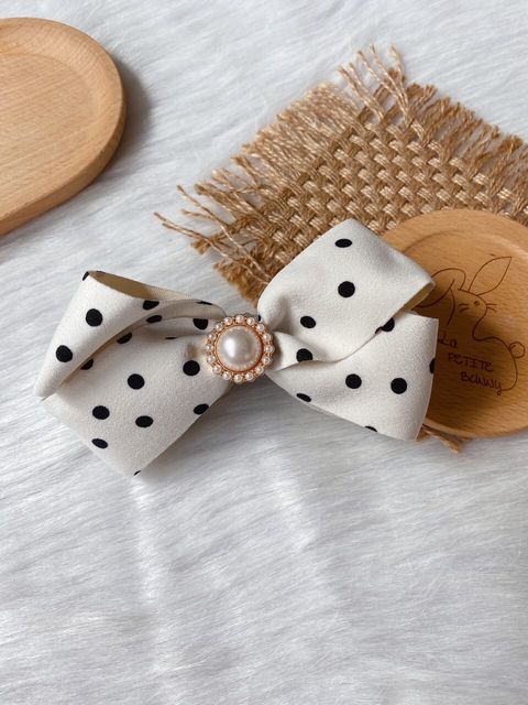 polka dot banana clip