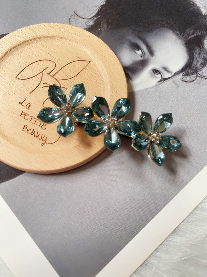 premium K9 crystal flower spring clip (5cm)
