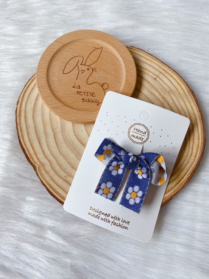 handmade ribbon duck clip