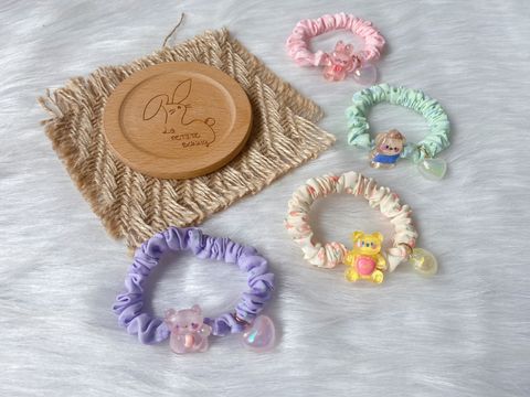 cute ornaments scrunchy 