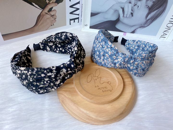 floral print headband