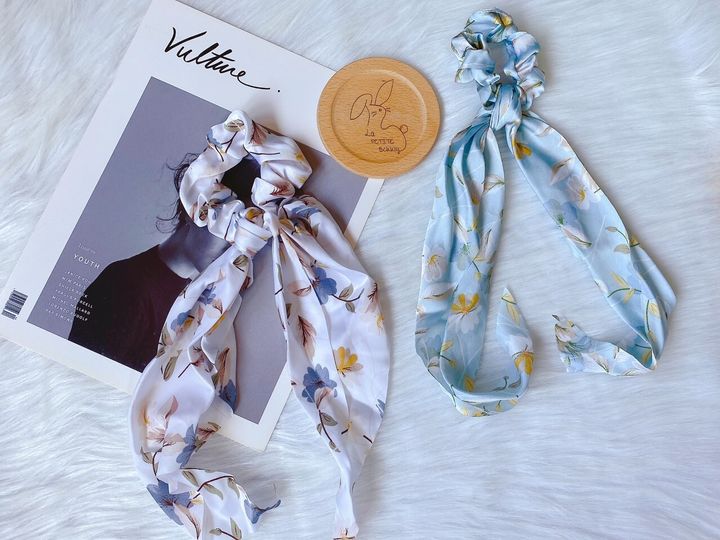 floral print satin flowy scrunchy