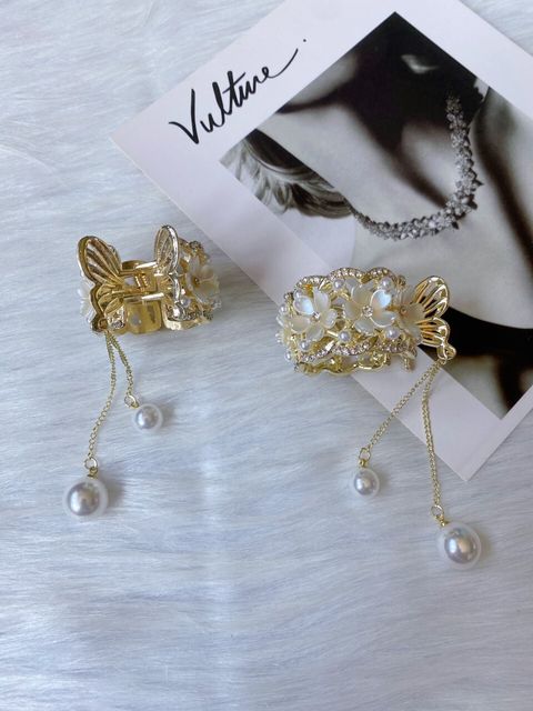 shell flower ponytail clip