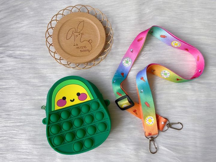 premium silicone pop it pouch (11cm {h} x 9cm {w})
