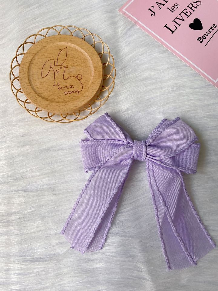 sweet lavender flowy ribbon duck clip