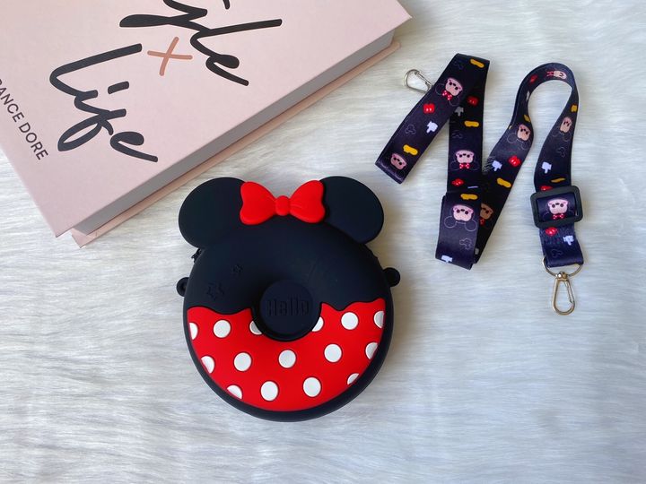 minnie doughnut silicone pouch (diameter 11cm)