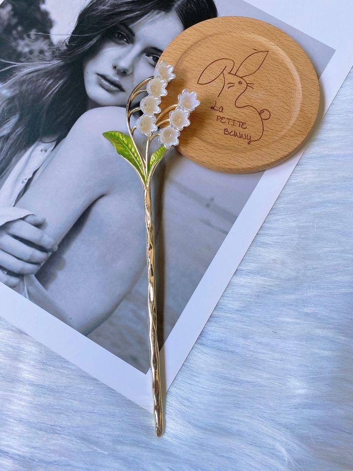 bell flower hair bun stick