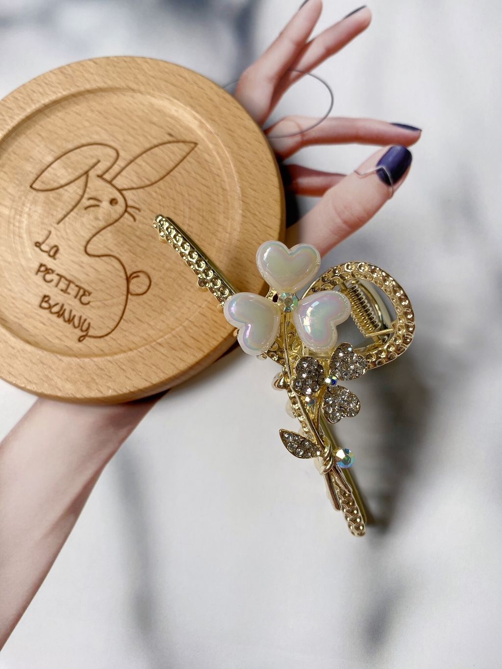 pearl flower claw clip (7cm)