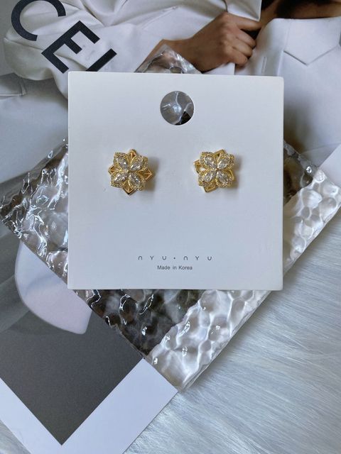 earrings 117