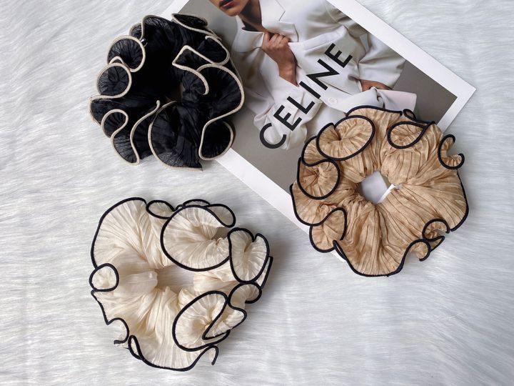 ruffle scrunchy