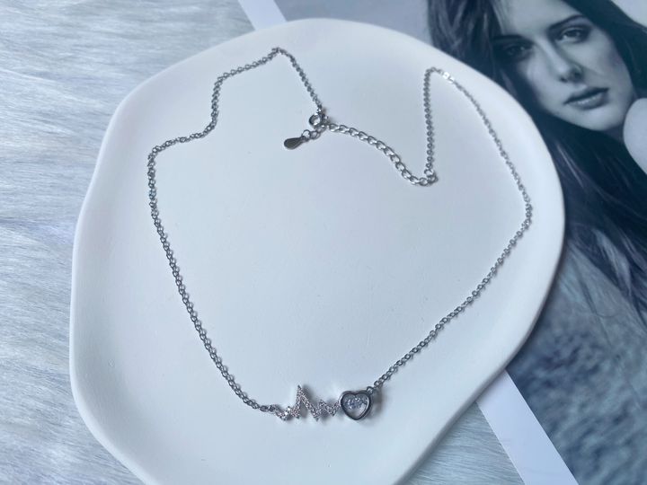 dancing crystal heartbeat necklace (S925 silver & Zirconia stone)