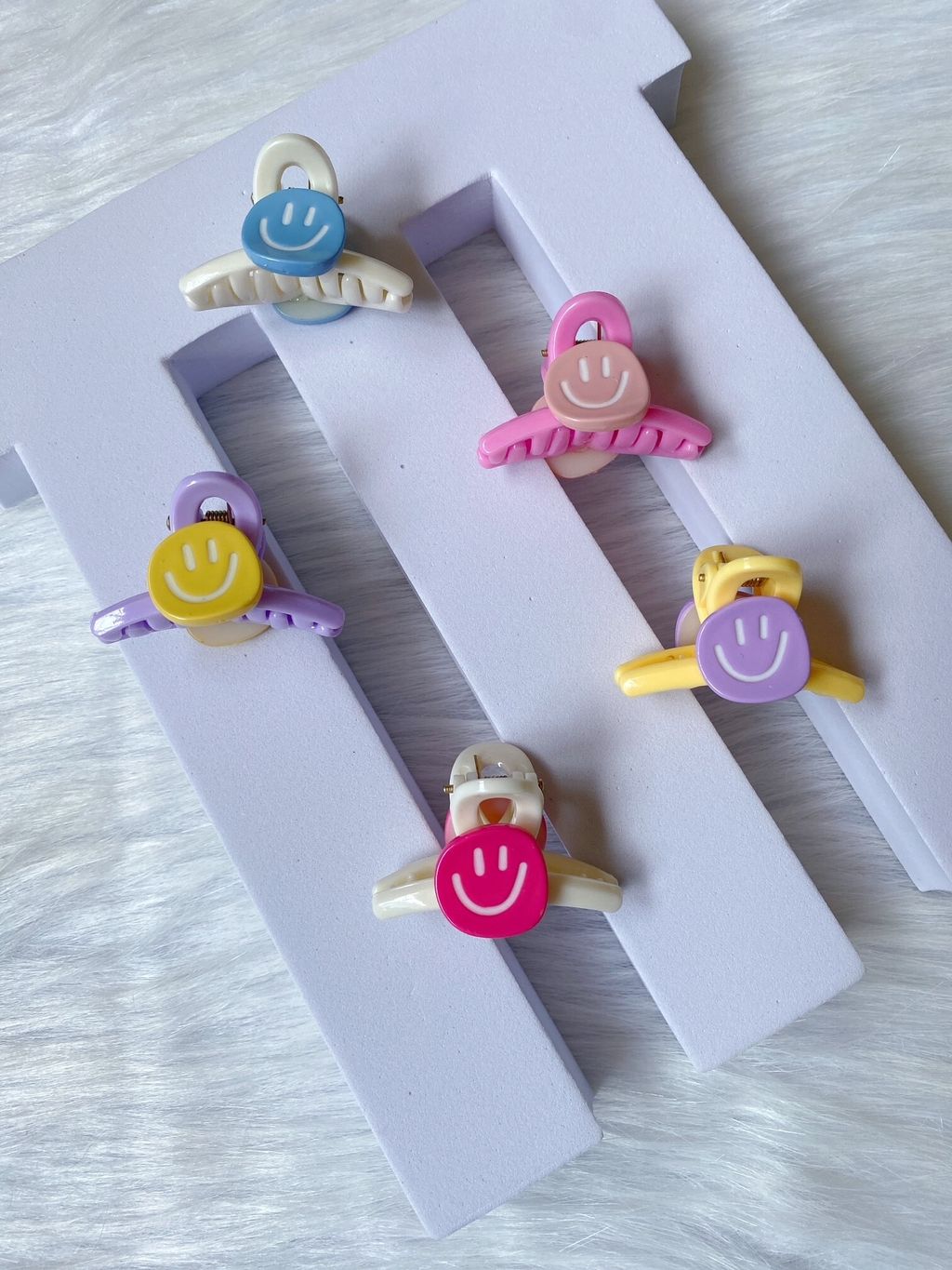 smiley face claw clip (4cm)