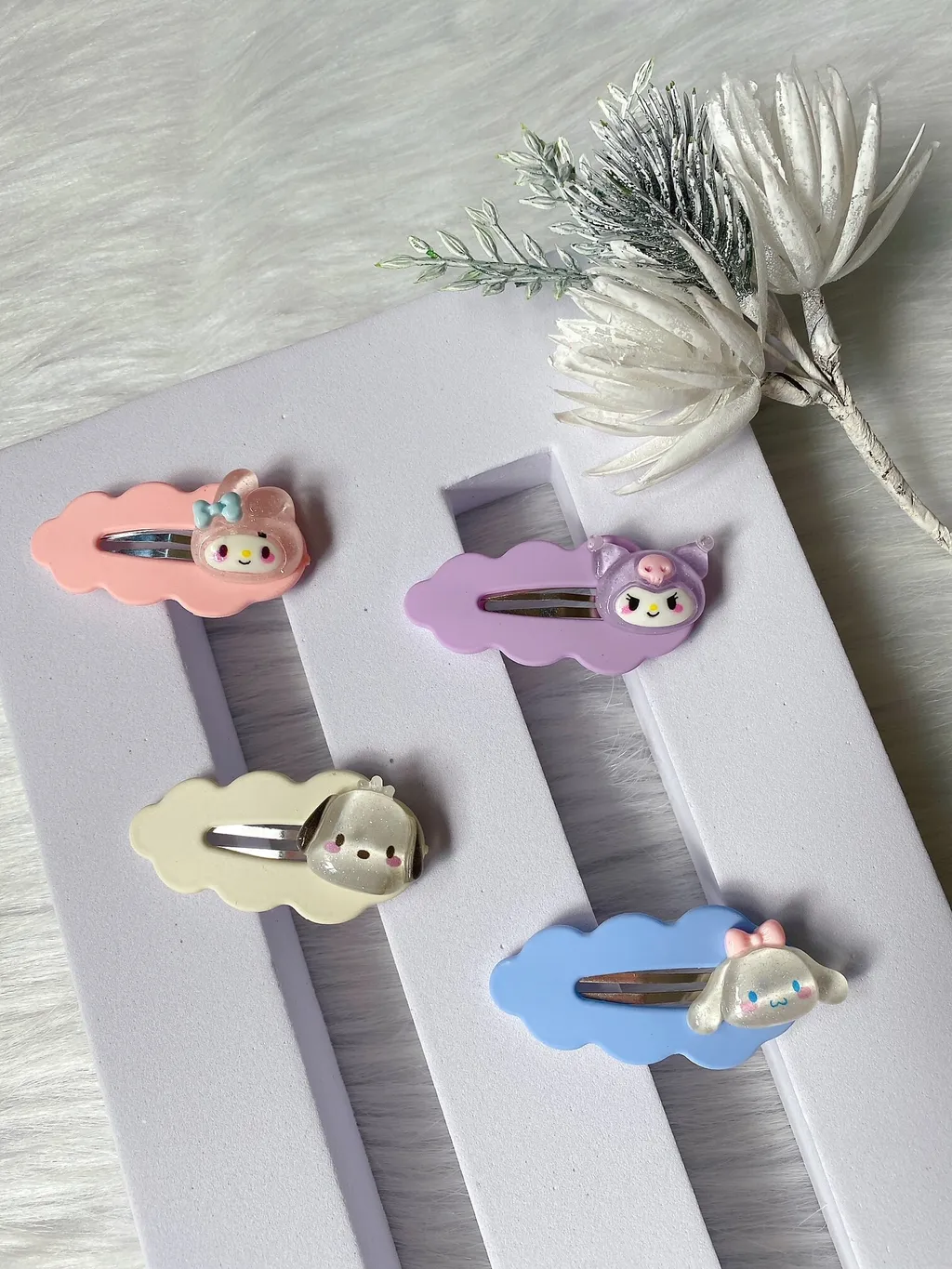 sanrio family bb clip