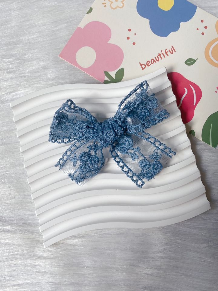 premium lace ribbon duck clip