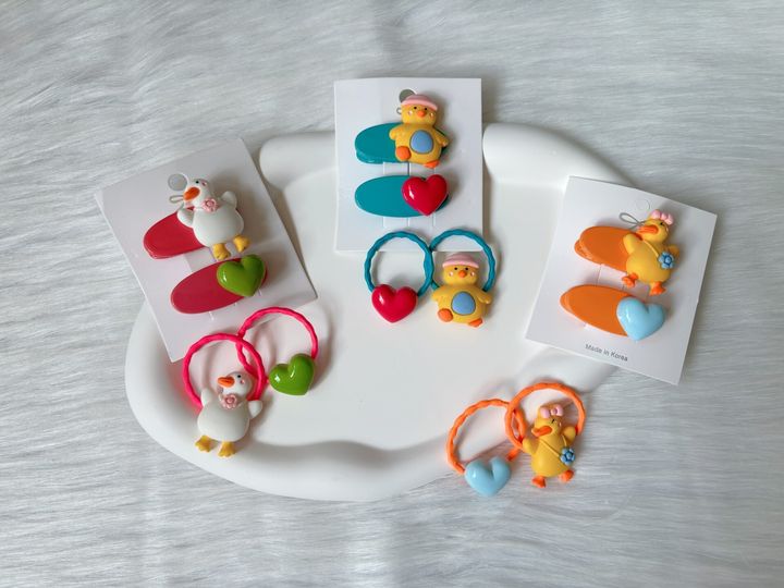 matching colourful ornaments set (1set hair tie & 2pcs duck clip)
