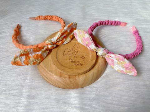 emboss floral print ribbon headband