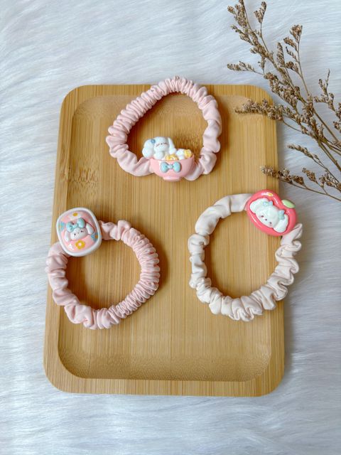 cinnamoroll theme scrunchy
