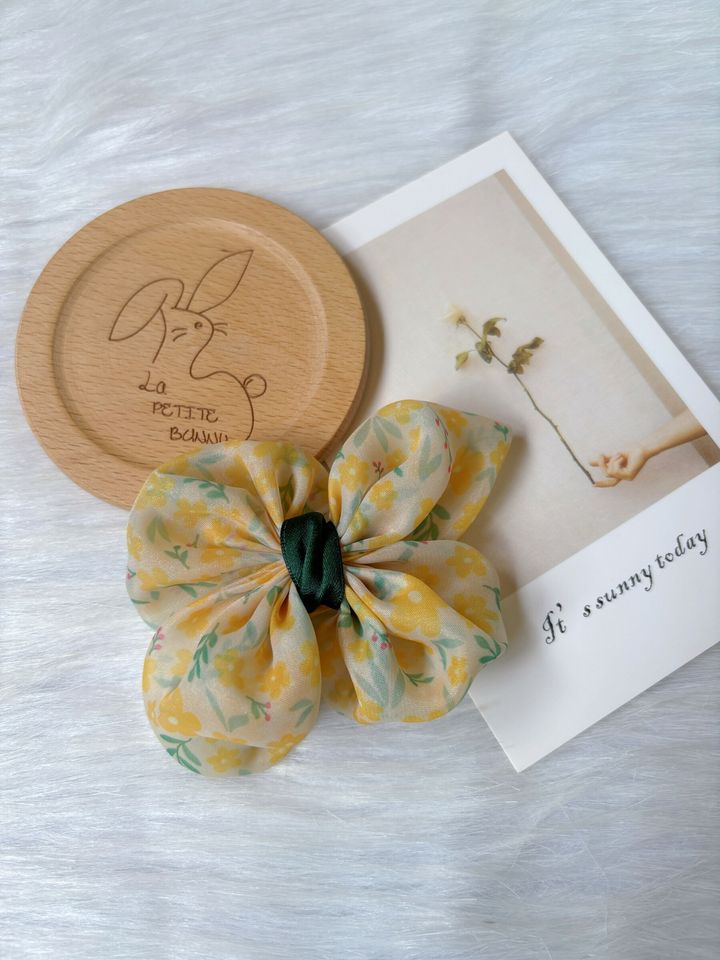 organza ribbon duck clip