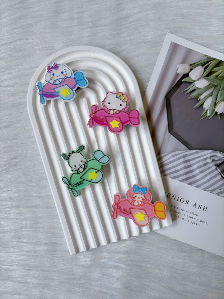acrylic sanrio family duck clip