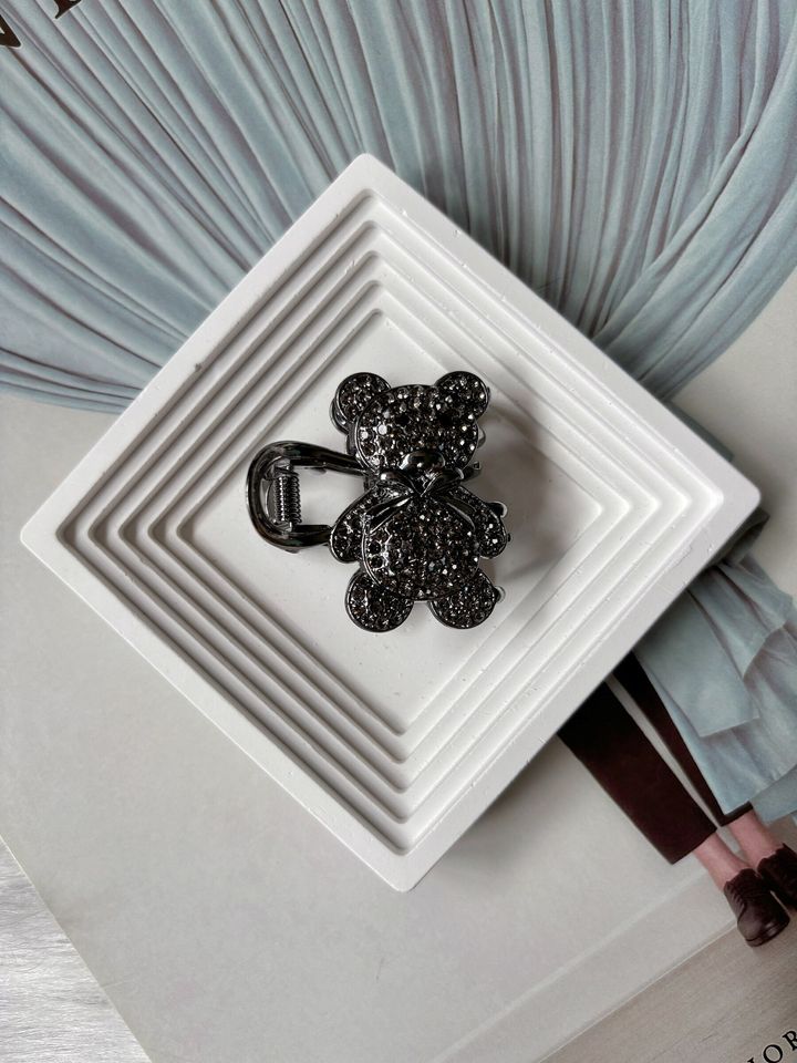 metallic black crystal bear claw clip (5cm)