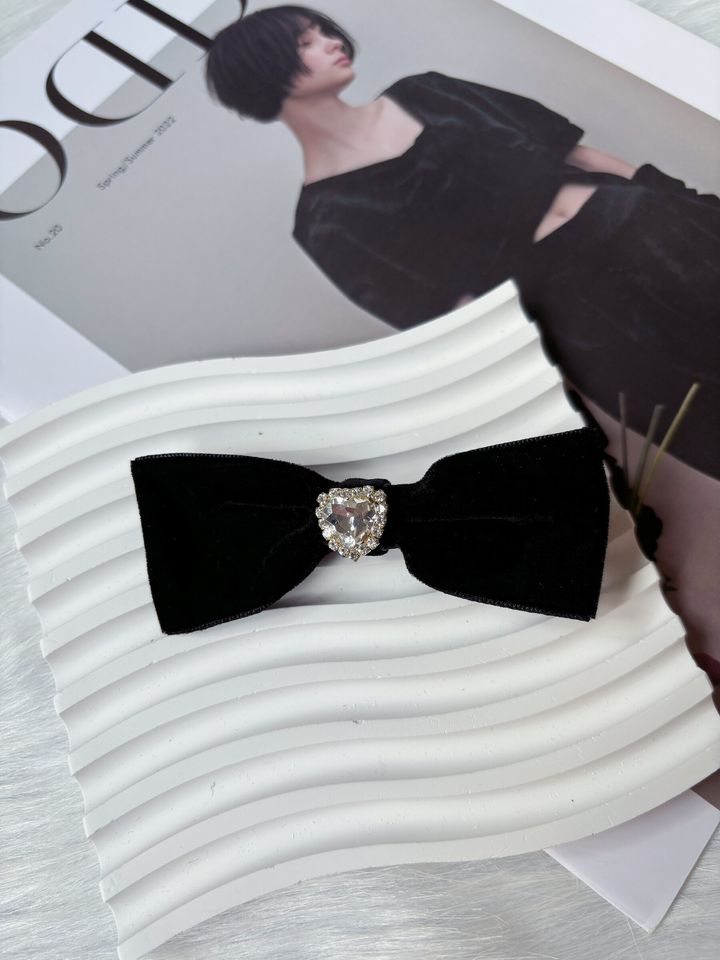 K9 crystal heart velvet duck clip