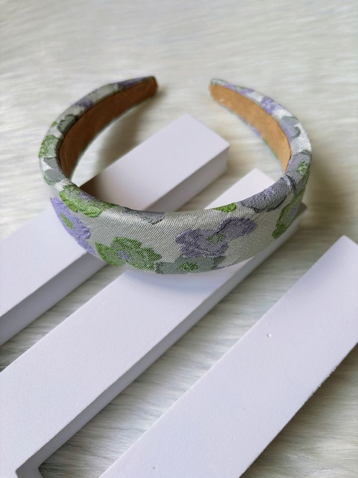 emboss floral print sponge headband