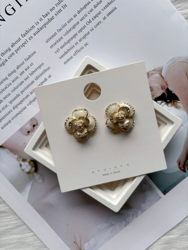 earrings 178