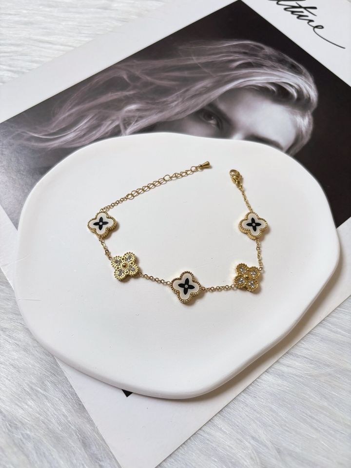 stainless steel clover bracelet