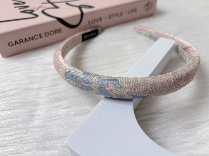 emboss flower sponge headband