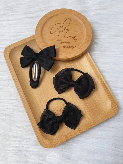 minimalist black set (1pcs hair clip & 1 pair hair tie)