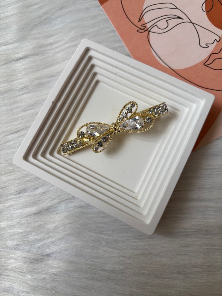 crystal ribbon duck clip