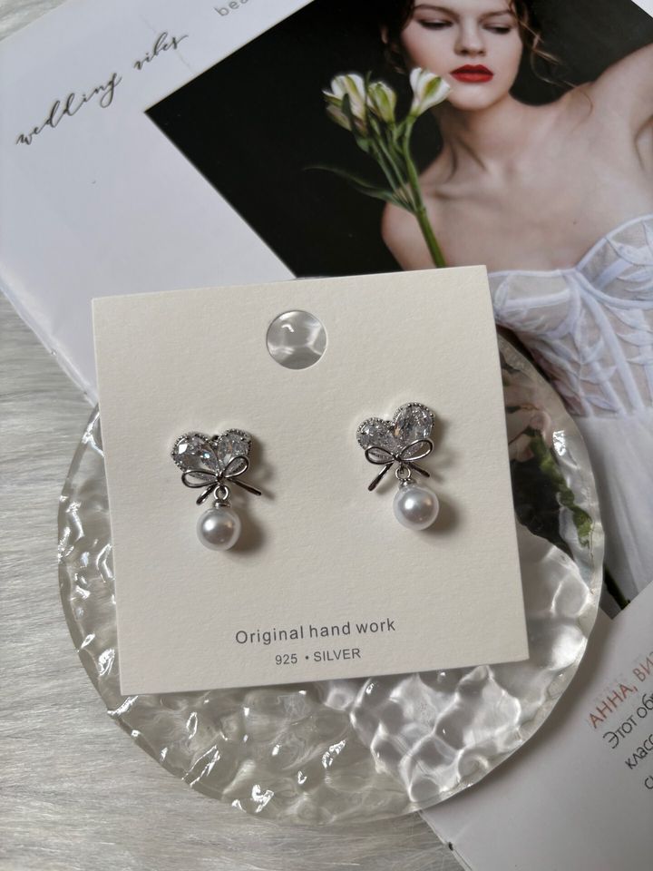 earrings 211