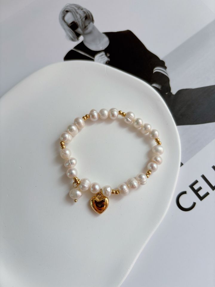 fresh water pearl heart bracelet