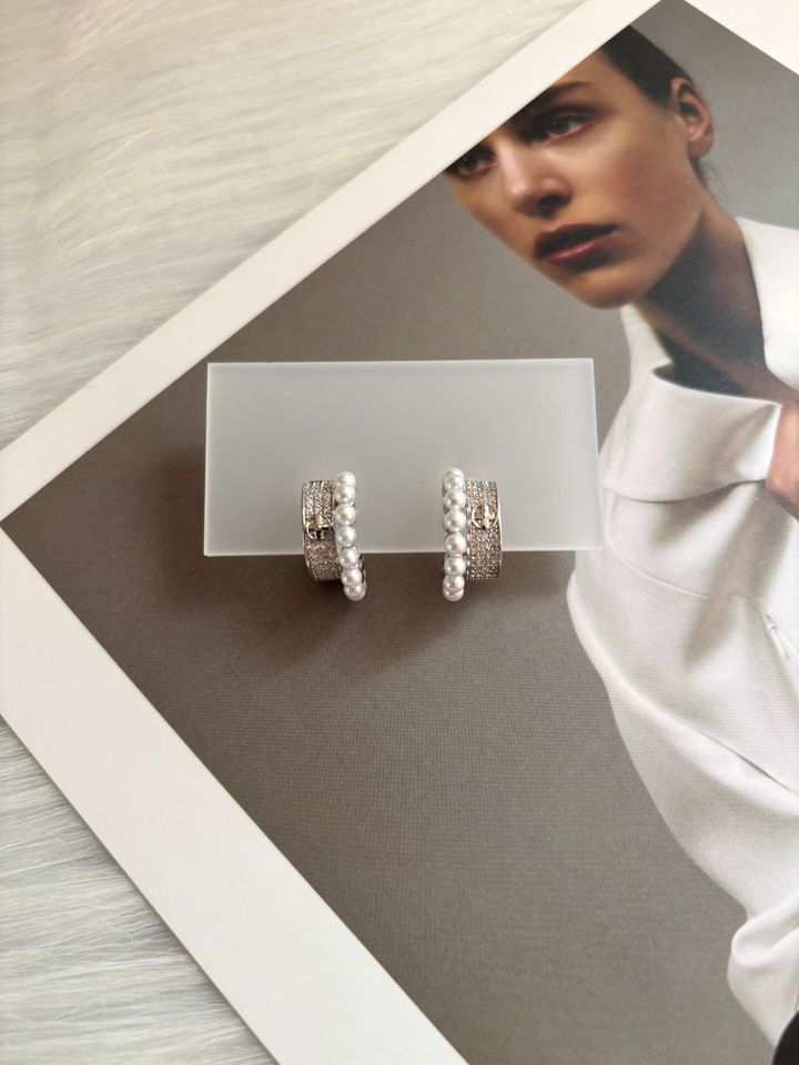 earrings 215