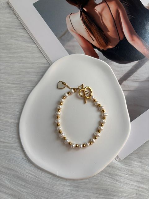 heart design fresh water pearl bracelet